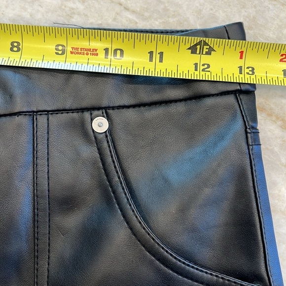 NEW Blank‎ NYC | Baxter Ribcage High Rise Vegan Leather Jeans | Black  | Size 26 - Picture 9 of 14